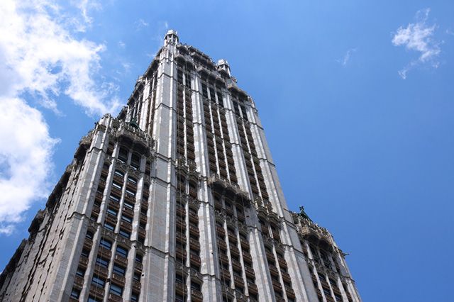 The Woolworth Building / Woolworth Tower ResidencesMore than a century after the start of its construction, Cass Gilbert's neo-Gothic masterpiece remains, at 792 feet, one of New York City's most iconic skyscrapers.